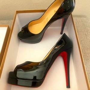 Christian Louboutin Prive Open Toe Pump